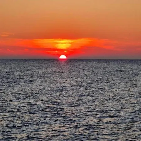 Cozy Baltic Escape For 2 Guests * Kägsdorf